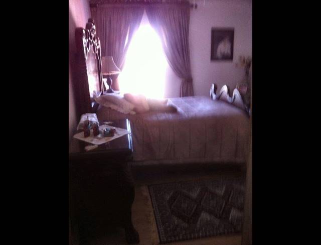 4 BEDROOM DUPLEX TO LET IN AZALEA PARK